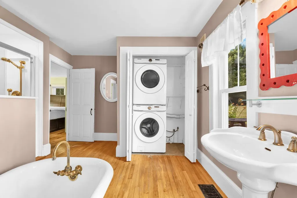 155 West Road Waterboro ME 04087