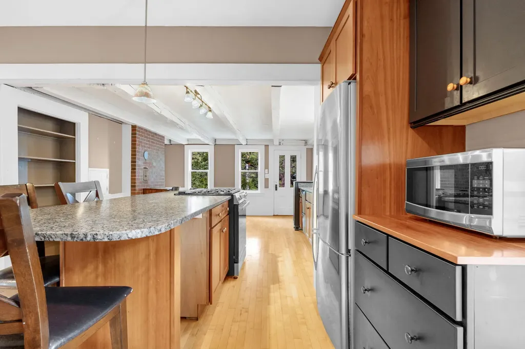 155 West Road Waterboro ME 04087