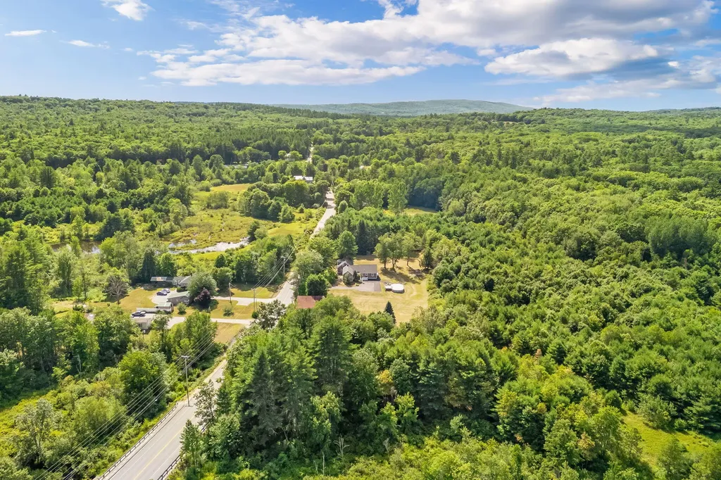 155 West Road Waterboro ME 04087