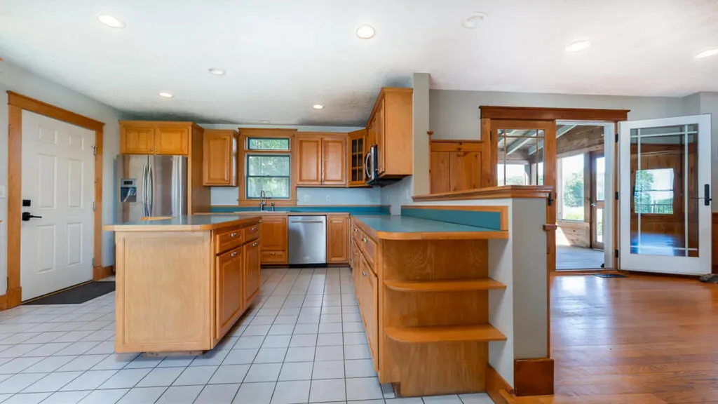 473 Bay Road Bowdoinham ME 04008