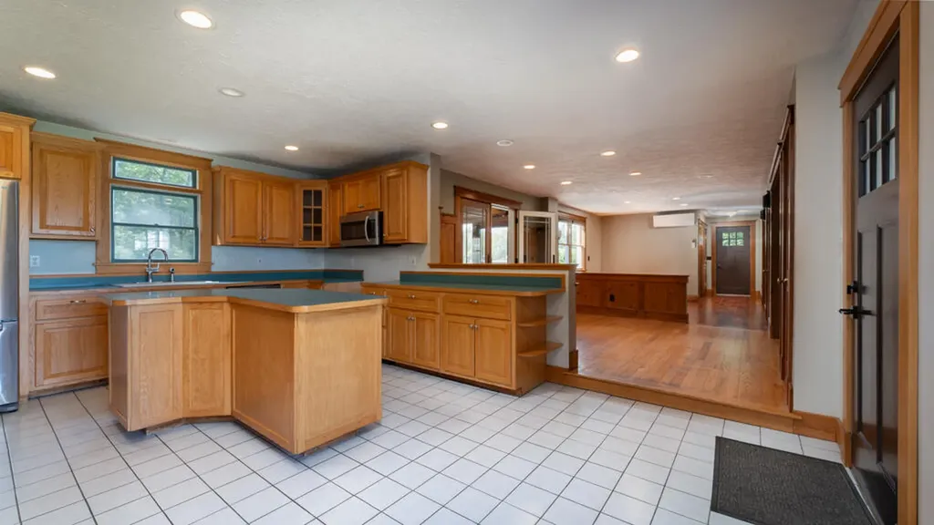 473 Bay Road Bowdoinham ME 04008