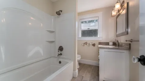 473 Bay Road Bowdoinham ME 04008