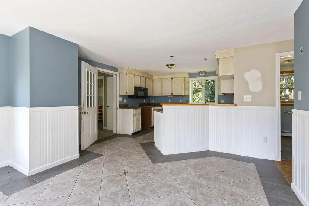 58 Lords Road Waterboro ME 04061