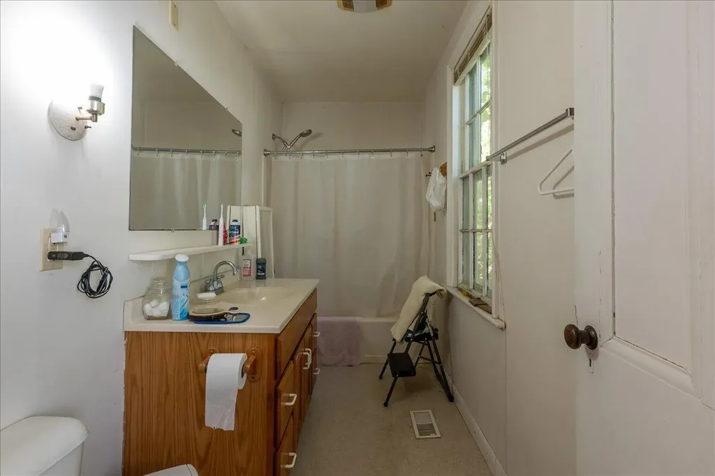 41 Hyler Street Thomaston ME 04861