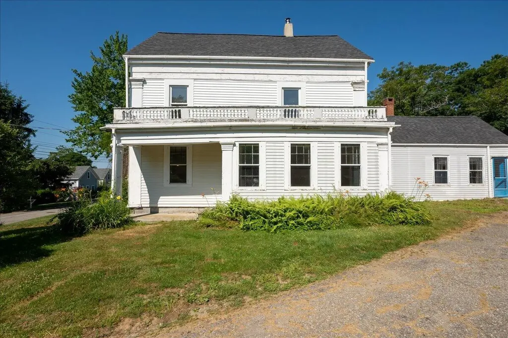 41 Hyler Street Thomaston ME 04861