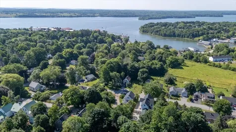 41 Hyler Street Thomaston ME 04861