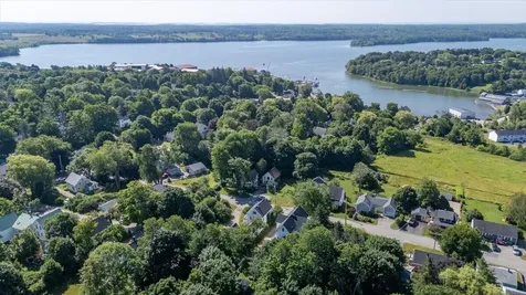 41 Hyler Street Thomaston ME 04861