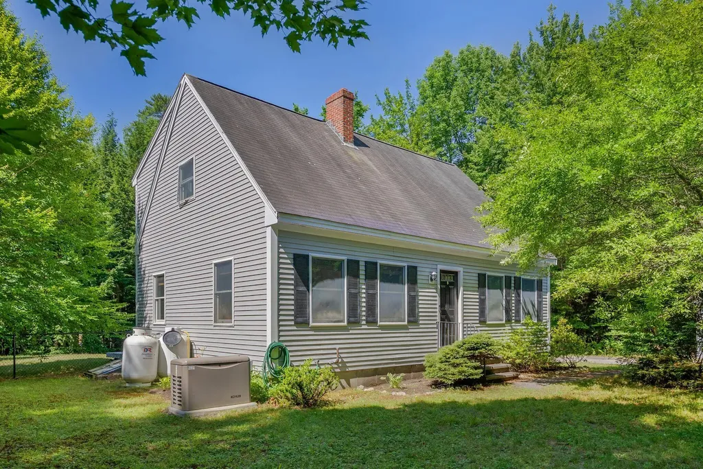 37 Rustic Way New Gloucester ME 04260