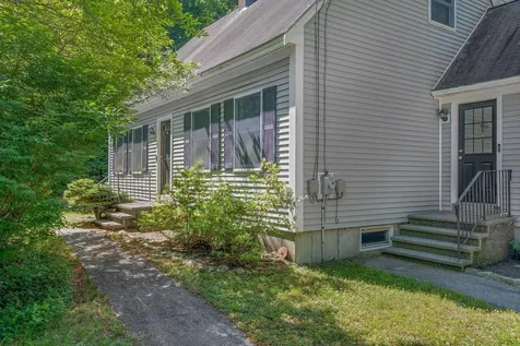 37 Rustic Way New Gloucester ME 04260