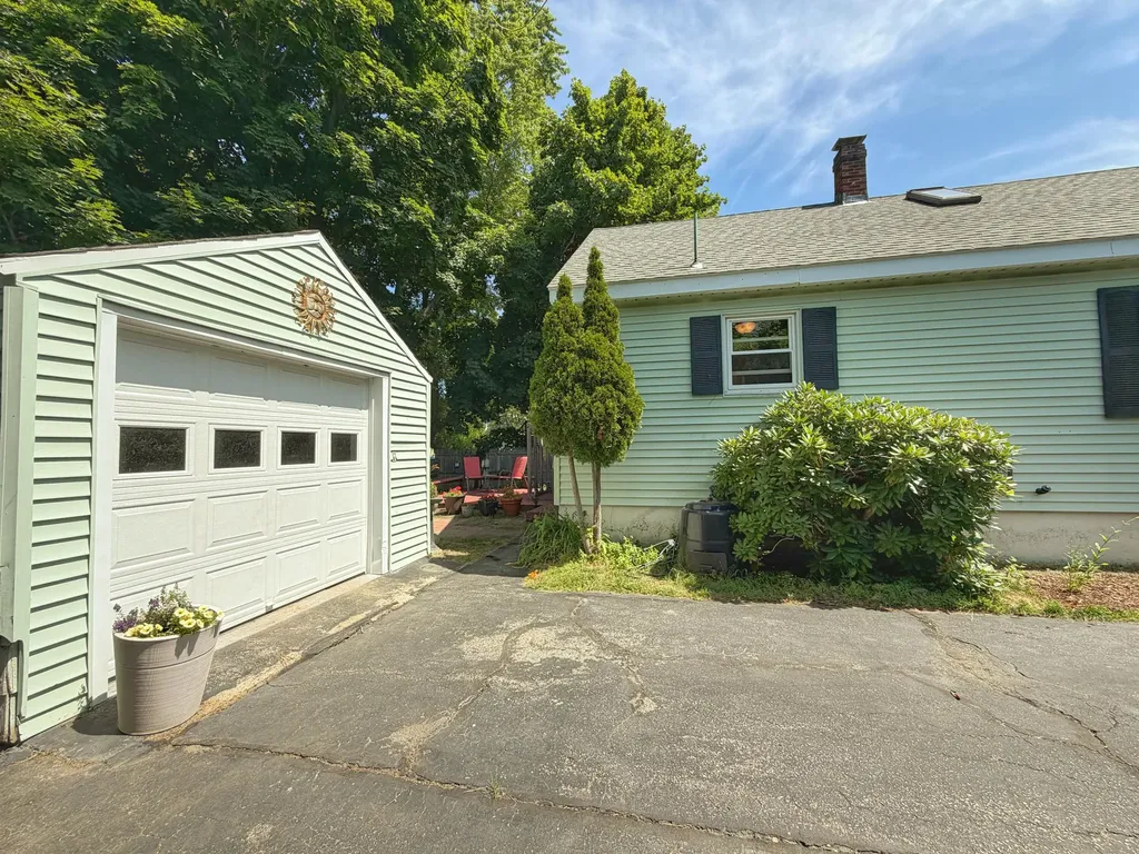 301 Broadway South Portland ME 04106