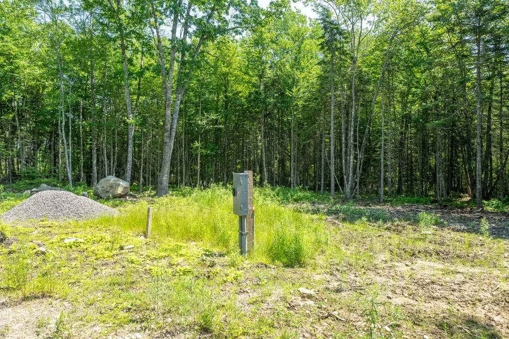 77 Pound Hill Road Northport ME 04849
