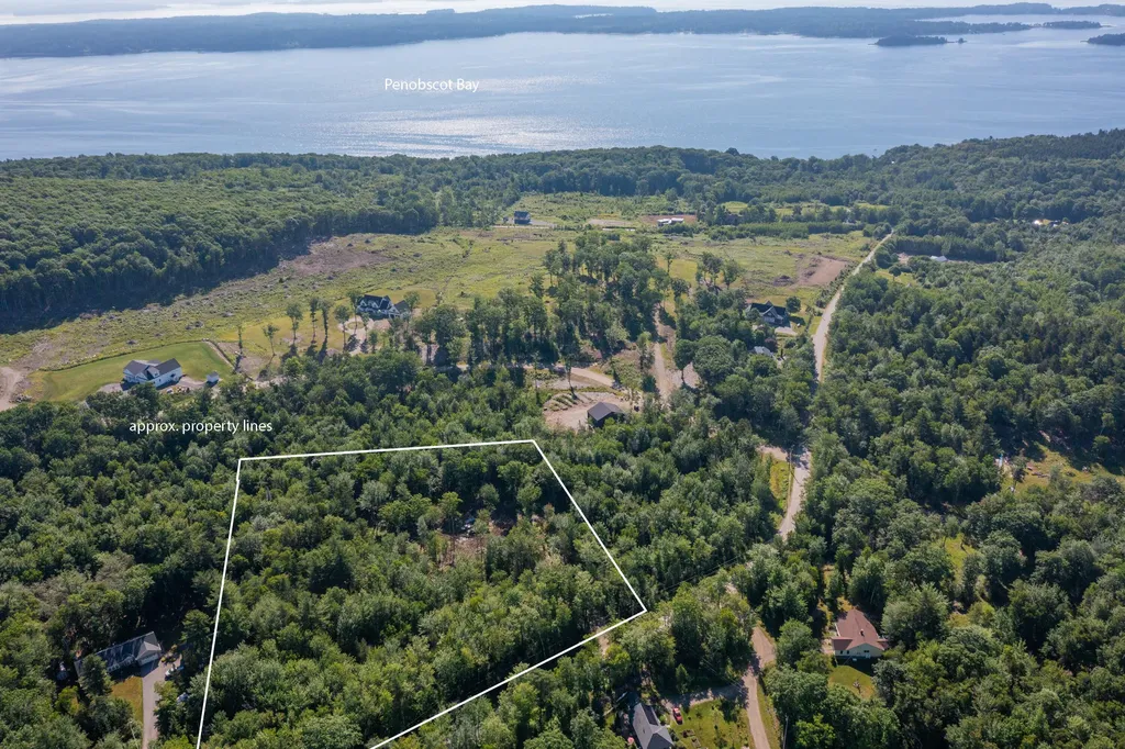 77 Pound Hill Road Northport ME 04849