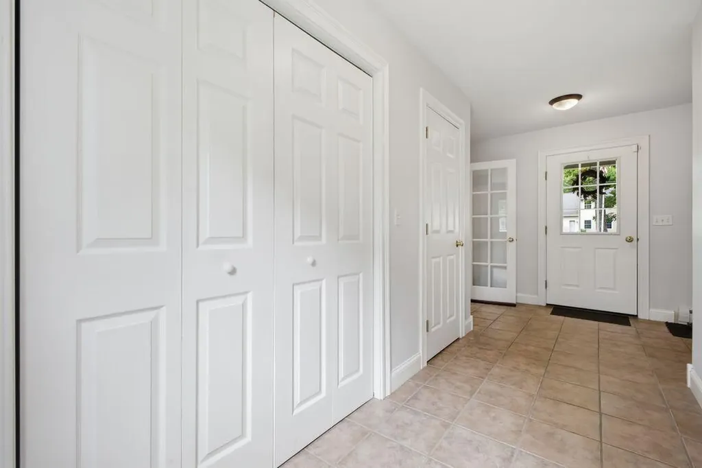 22 Davis Road Buxton ME 04093