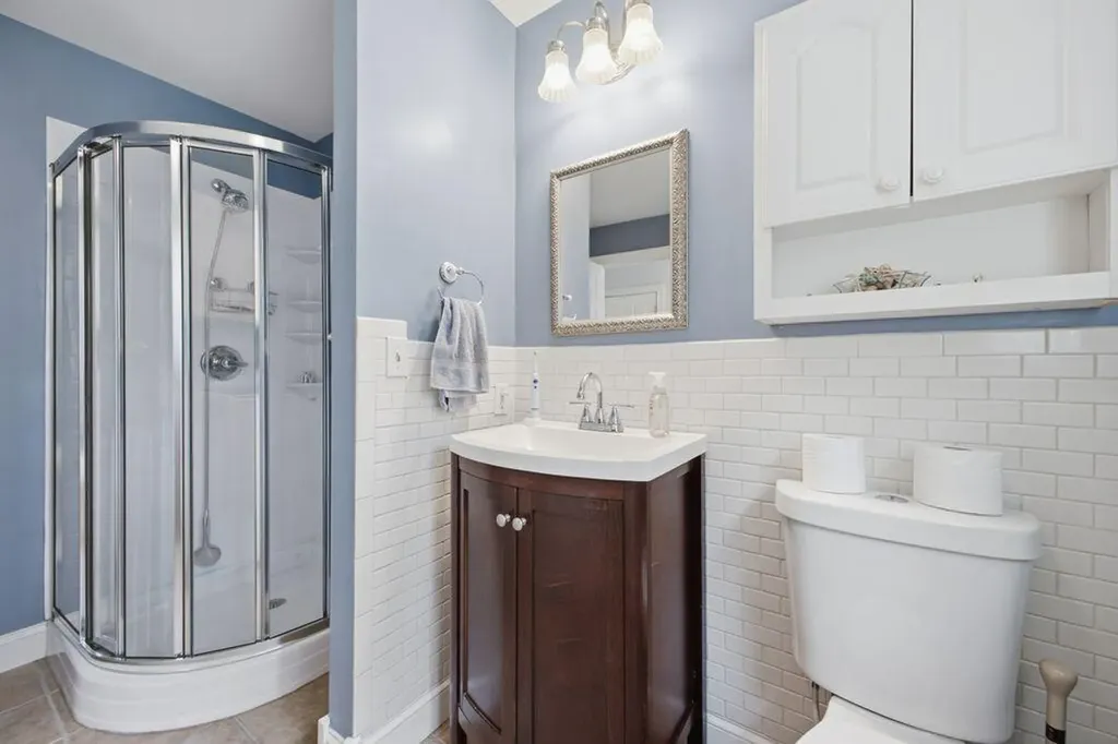 22 Davis Road Buxton ME 04093