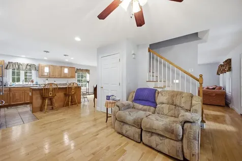 22 Davis Road Buxton ME 04093