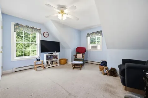 22 Davis Road Buxton ME 04093