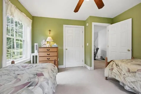 22 Davis Road Buxton ME 04093