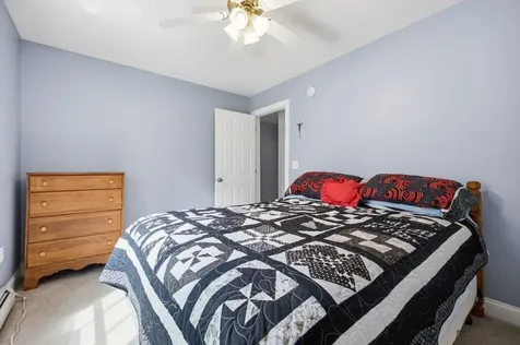 22 Davis Road Buxton ME 04093