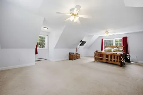 22 Davis Road Buxton ME 04093