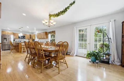 22 Davis Road Buxton ME 04093