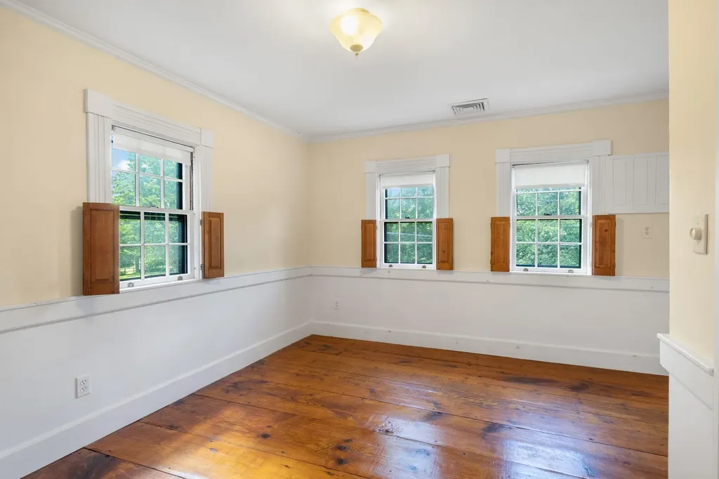 445 Greely Road Extension Cumberland ME 04021