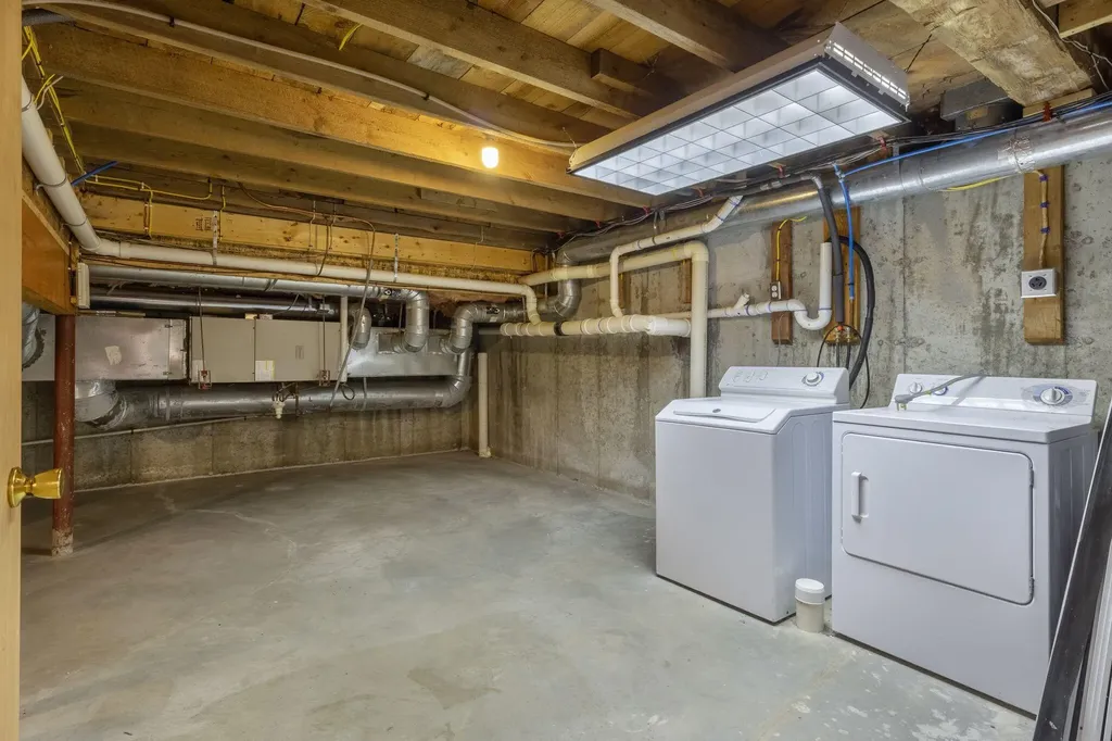 445 Greely Road Extension Cumberland ME 04021