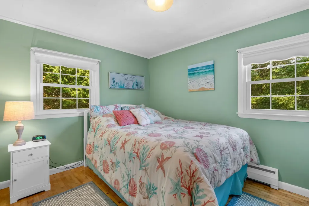 38 Perry Road Hampden ME 04444