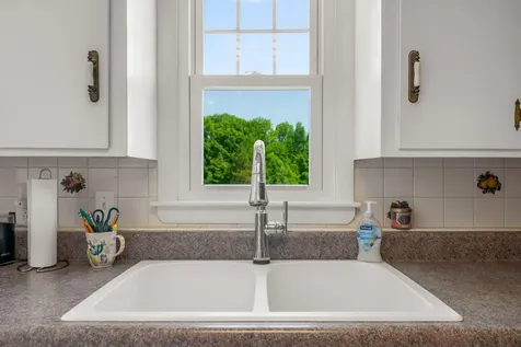 38 Perry Road Hampden ME 04444