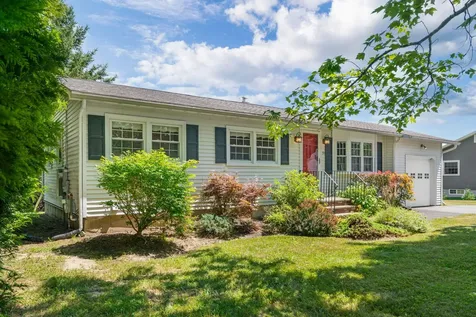 38 Perry Road Hampden ME 04444