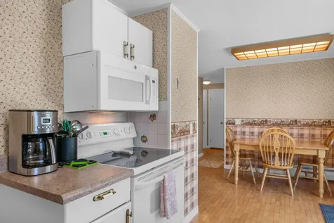 38 Perry Road Hampden ME 04444
