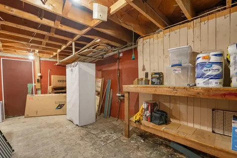 38 Perry Road Hampden ME 04444