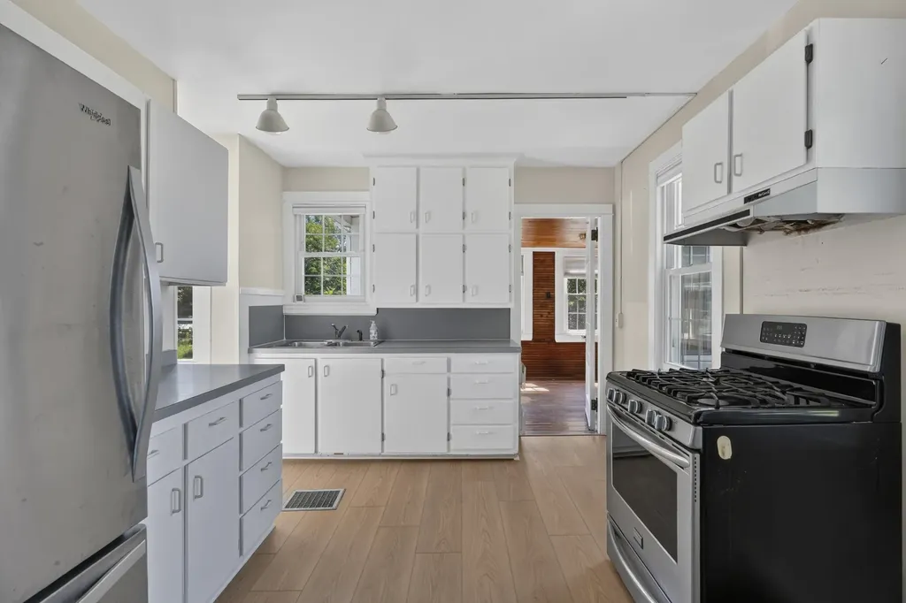208 Falmouth Road Falmouth ME 04105