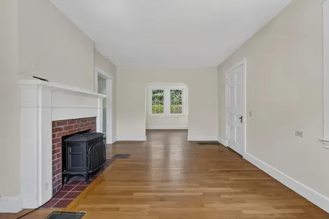 208 Falmouth Road Falmouth ME 04105