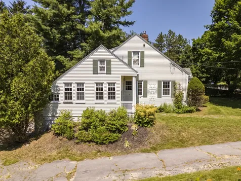 208 Falmouth Road Falmouth ME 04105