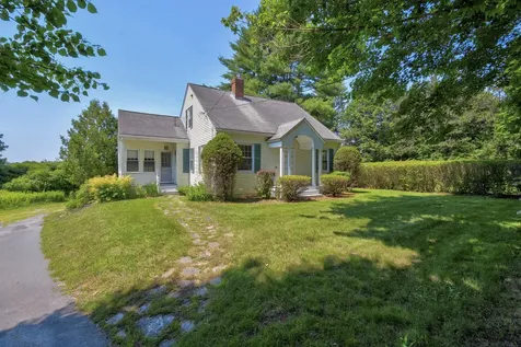 208 Falmouth Road Falmouth ME 04105