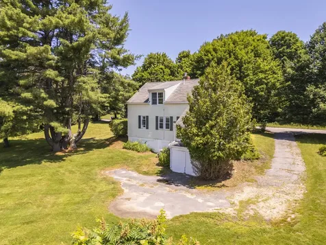208 Falmouth Road Falmouth ME 04105