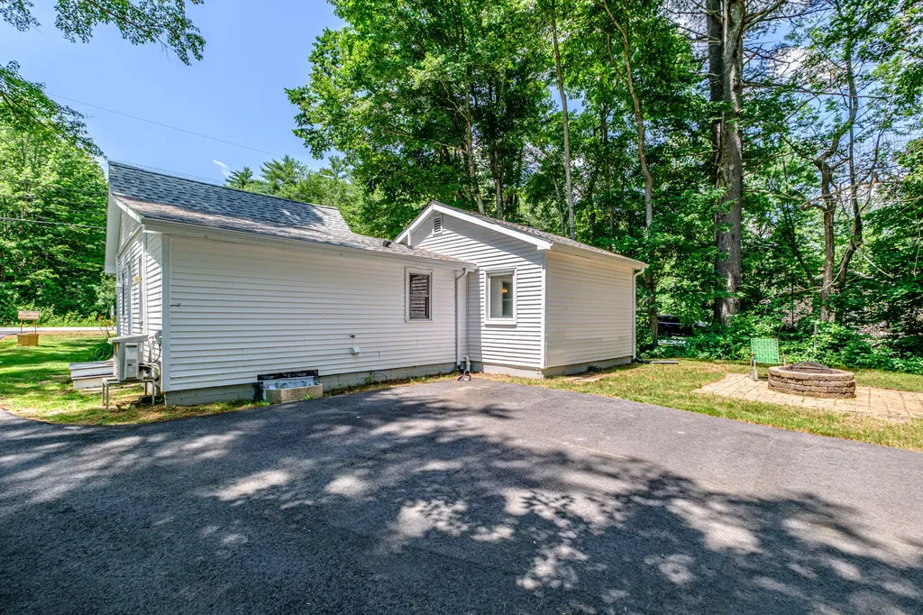 131 Stanley Road Sanford ME 04083