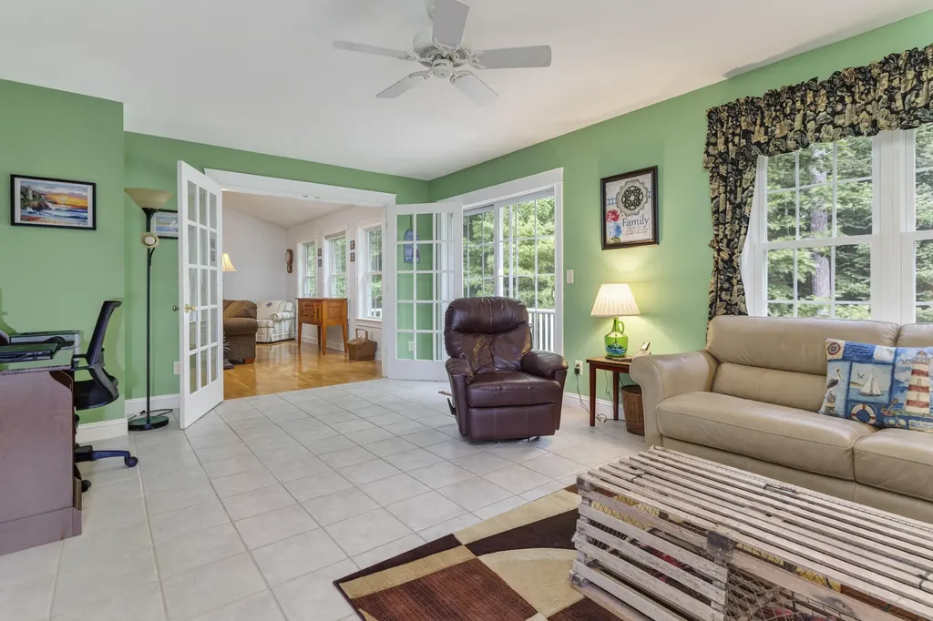 19 Mackworth Lane Cumberland ME 04110
