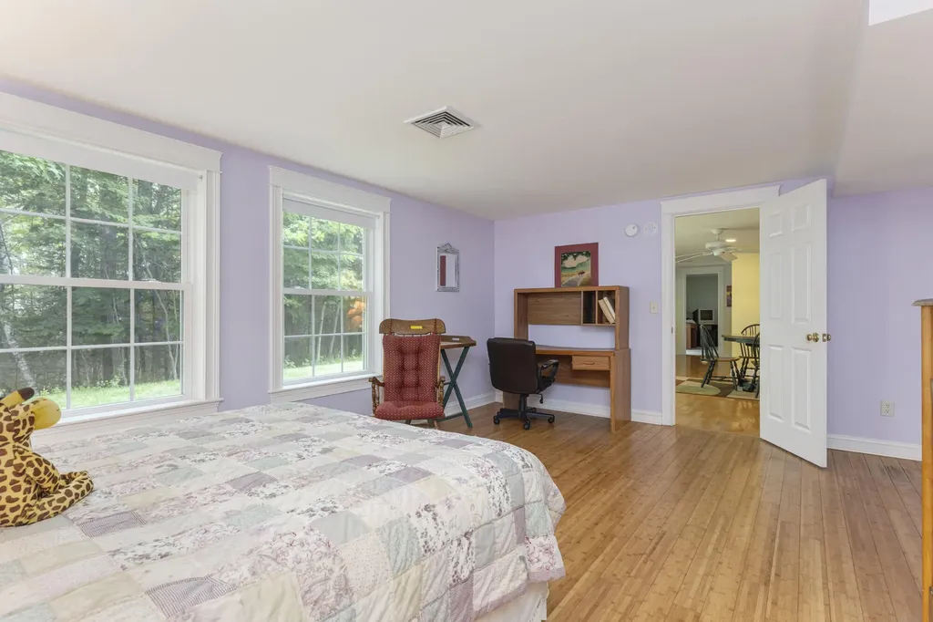 19 Mackworth Lane Cumberland ME 04110