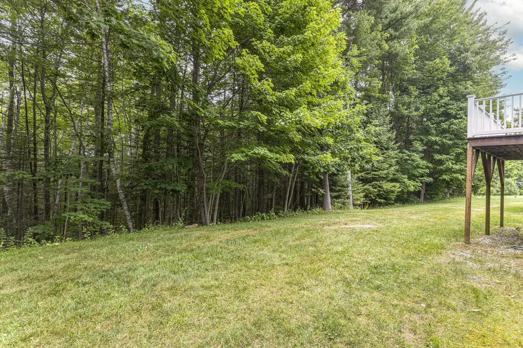 19 Mackworth Lane Cumberland ME 04110