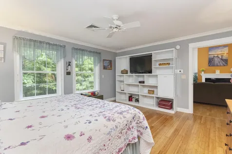 19 Mackworth Lane Cumberland ME 04110