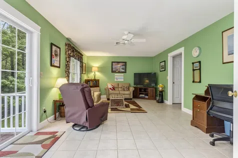 19 Mackworth Lane Cumberland ME 04110