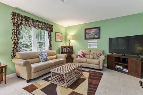 19 Mackworth Lane Cumberland ME 04110