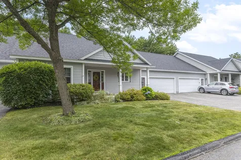 19 Mackworth Lane Cumberland ME 04110