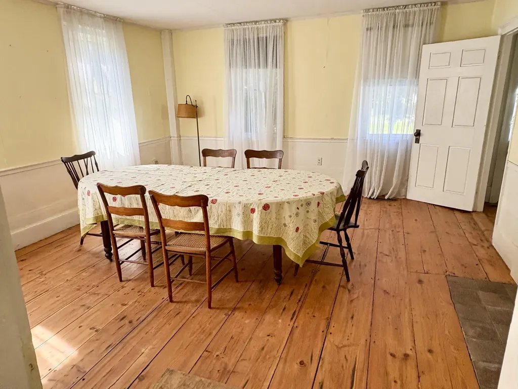 226 Elm Street Damariscotta ME 04543