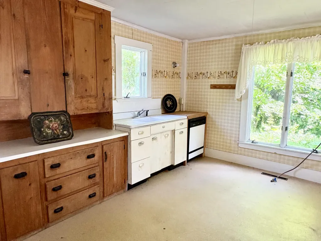 226 Elm Street Damariscotta ME 04543