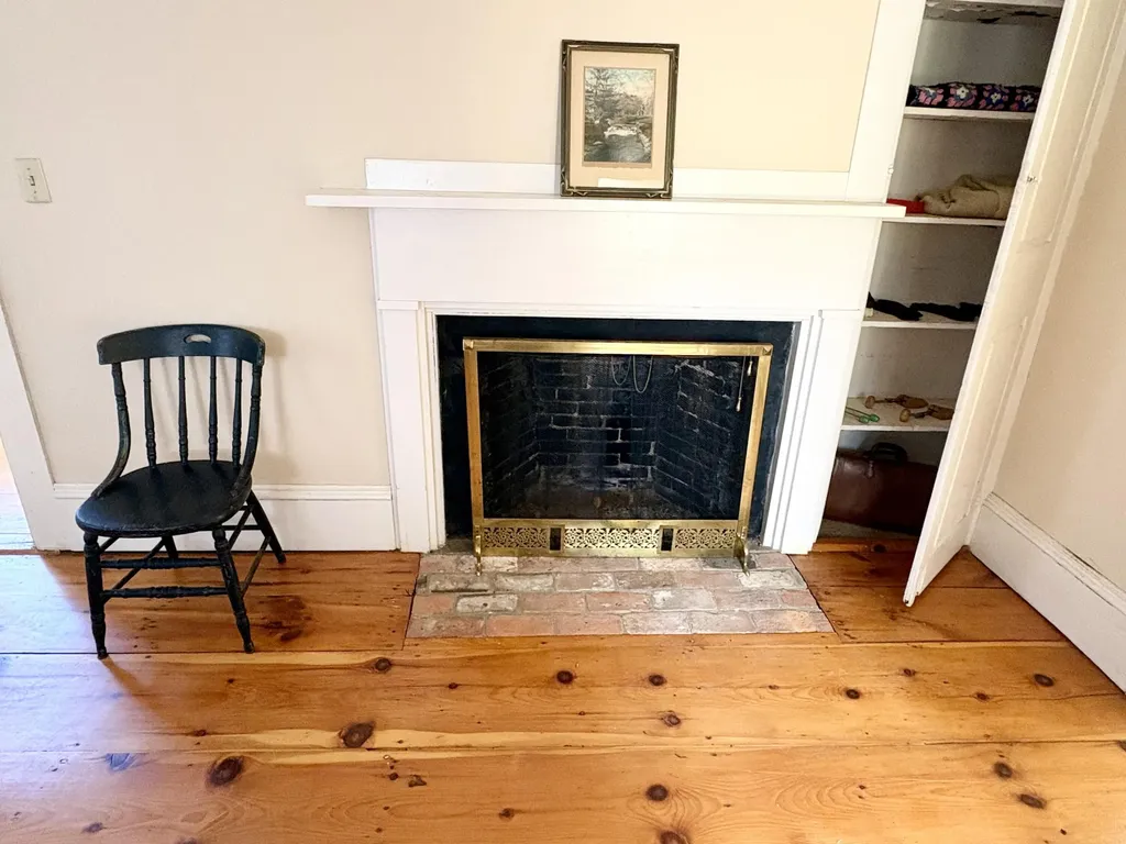 226 Elm Street Damariscotta ME 04543