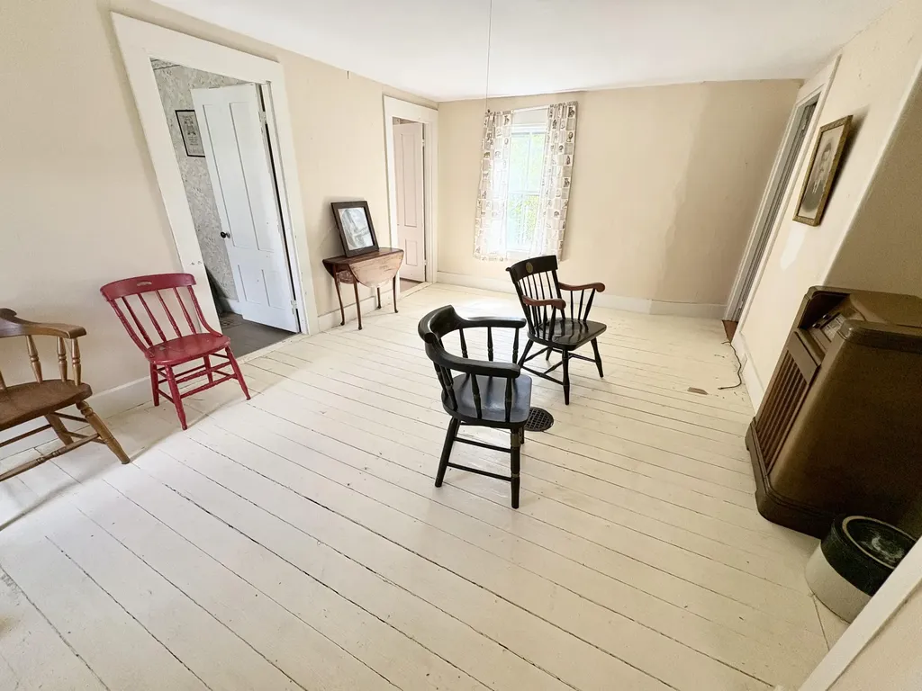 226 Elm Street Damariscotta ME 04543