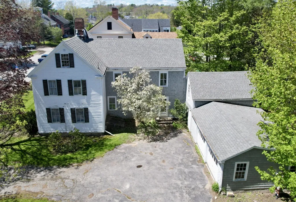 226 Elm Street Damariscotta ME 04543