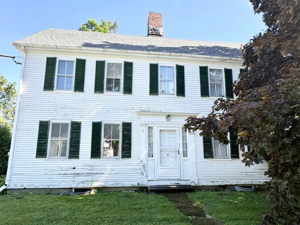 226 Elm Street Damariscotta ME 04543